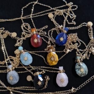 Collier fiole “Manon” en pierre naturelle