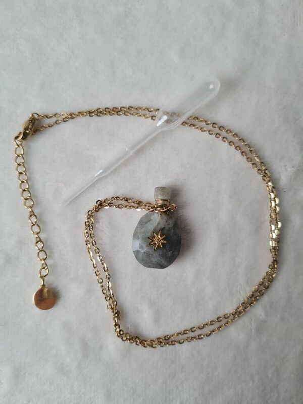 collier pierre naturelle