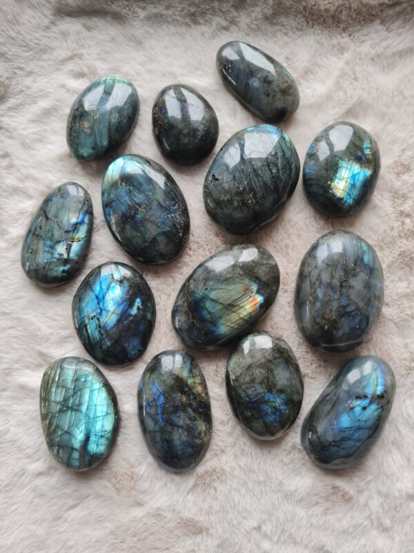 Galets de labradorite qualité AA