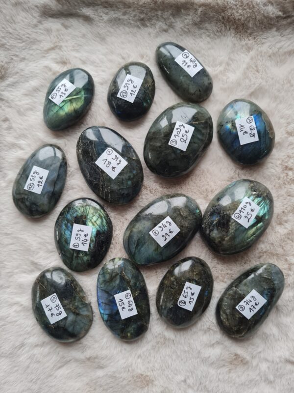 Galets de labradorite qualité AA