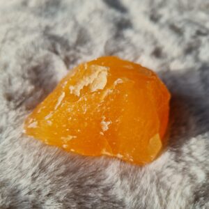 Pierres brutes naturelles au choix (30 à 60 mm)