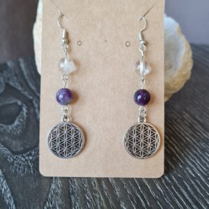 Boucles d’oreilles pendantes Améthyste cristal de roche et fleur de vie