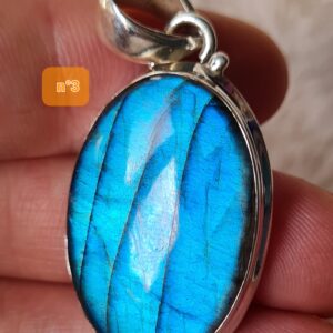 Pendentif en argent 925 et labradorite bleue AAA (n°3)
