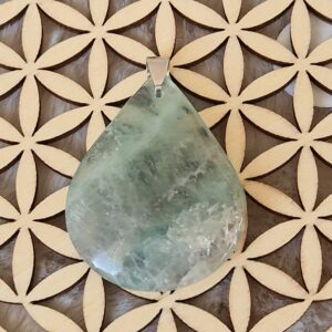 Pendentif Goutte en Fluorine verte AA